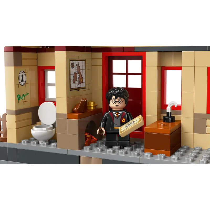 Hogwarts Express ™ Train Set with Hogsmeade Station™ 76423