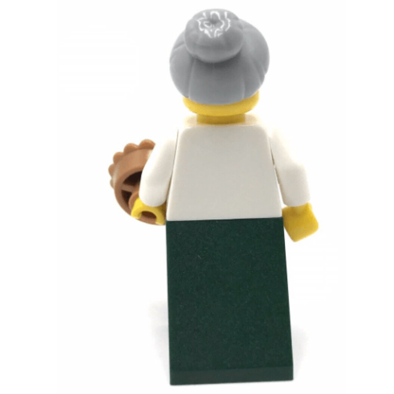 LEGO Limited Edition Holiday Mrs. Claus with Pie Minifigure 2022