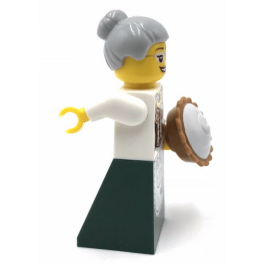 LEGO Limited Edition Holiday Mrs. Claus with Pie Minifigure 2022