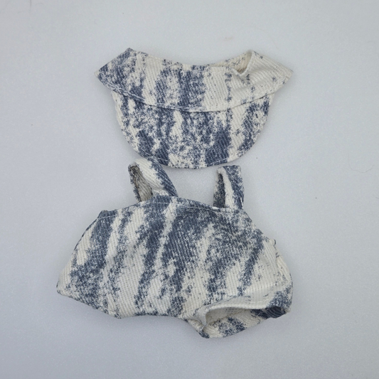 The Monsters (Labubu) - White/Blue Apparel