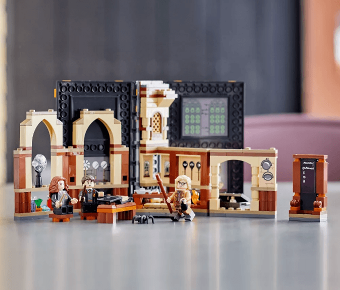 Lego Harry Potter Hogwarts Moment: Defence Against the Dark Arts Class 76397