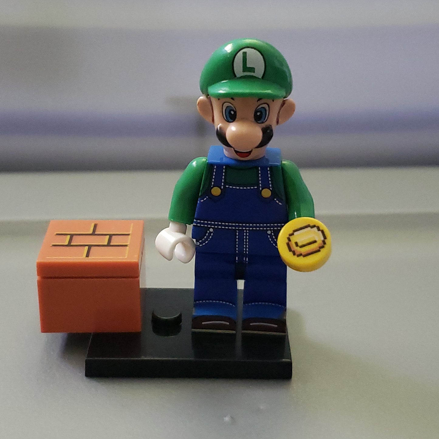 Custom Lego Compatible Luigi Minifig