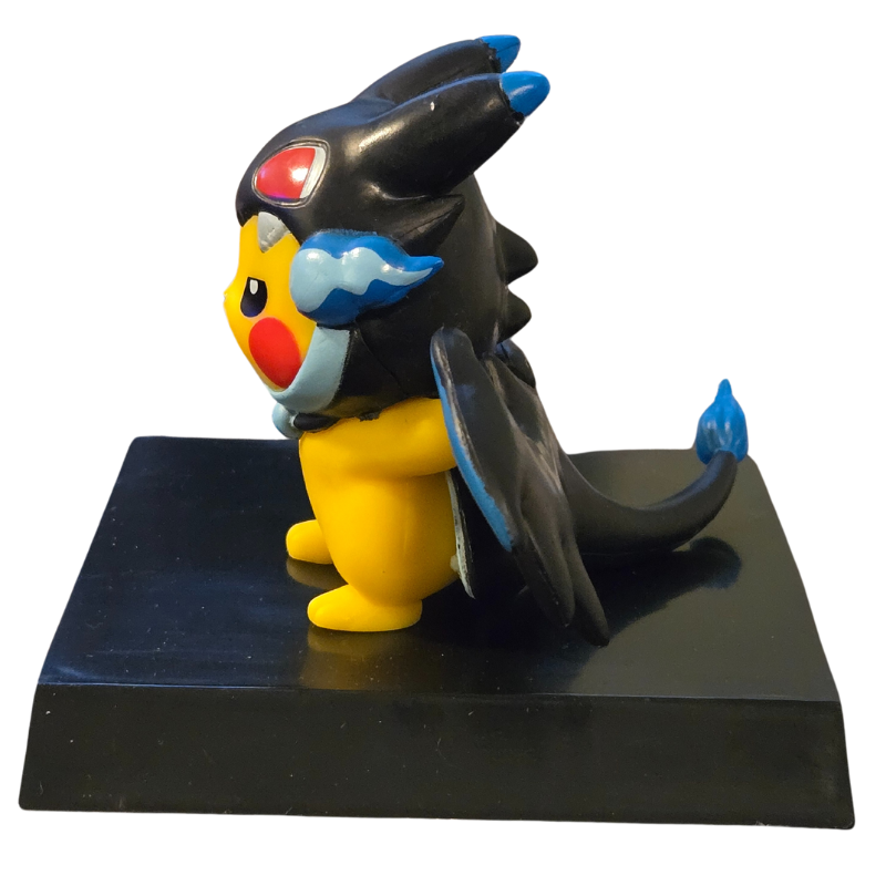 Pokémon Cosplay Figure - Pikachu M Charizard X 3"