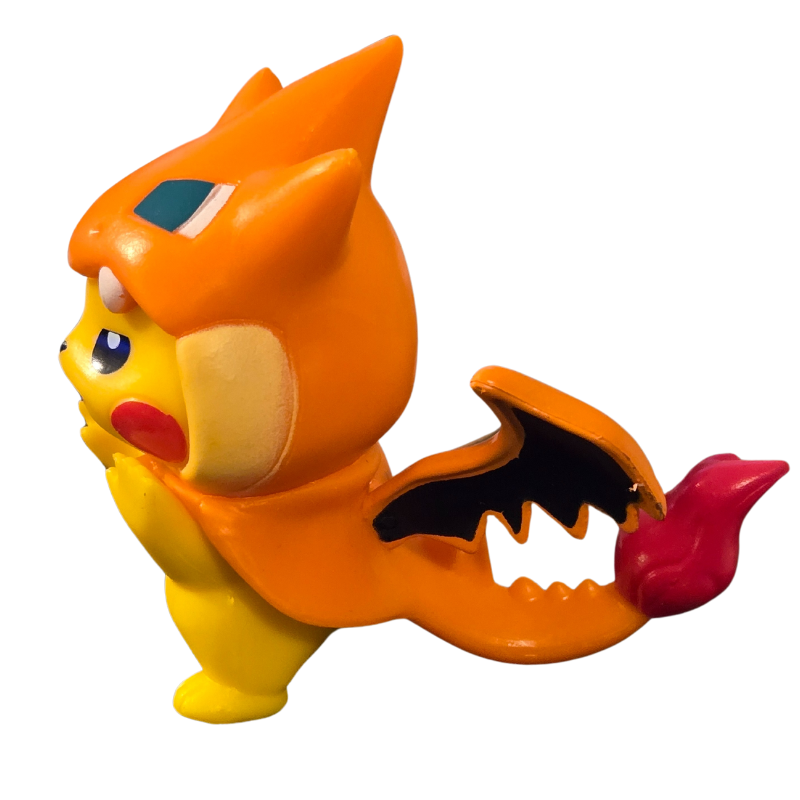 Pokémon Cosplay Figure - Pikachu M Charizard Y 3"