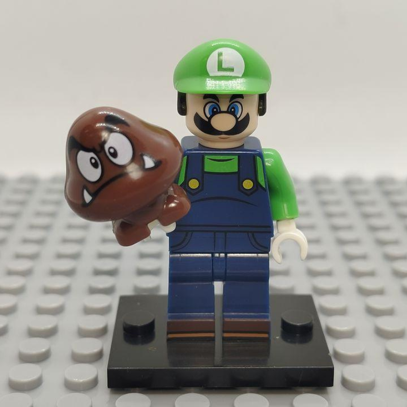 Custom Lego Compatible Luigi Minifig