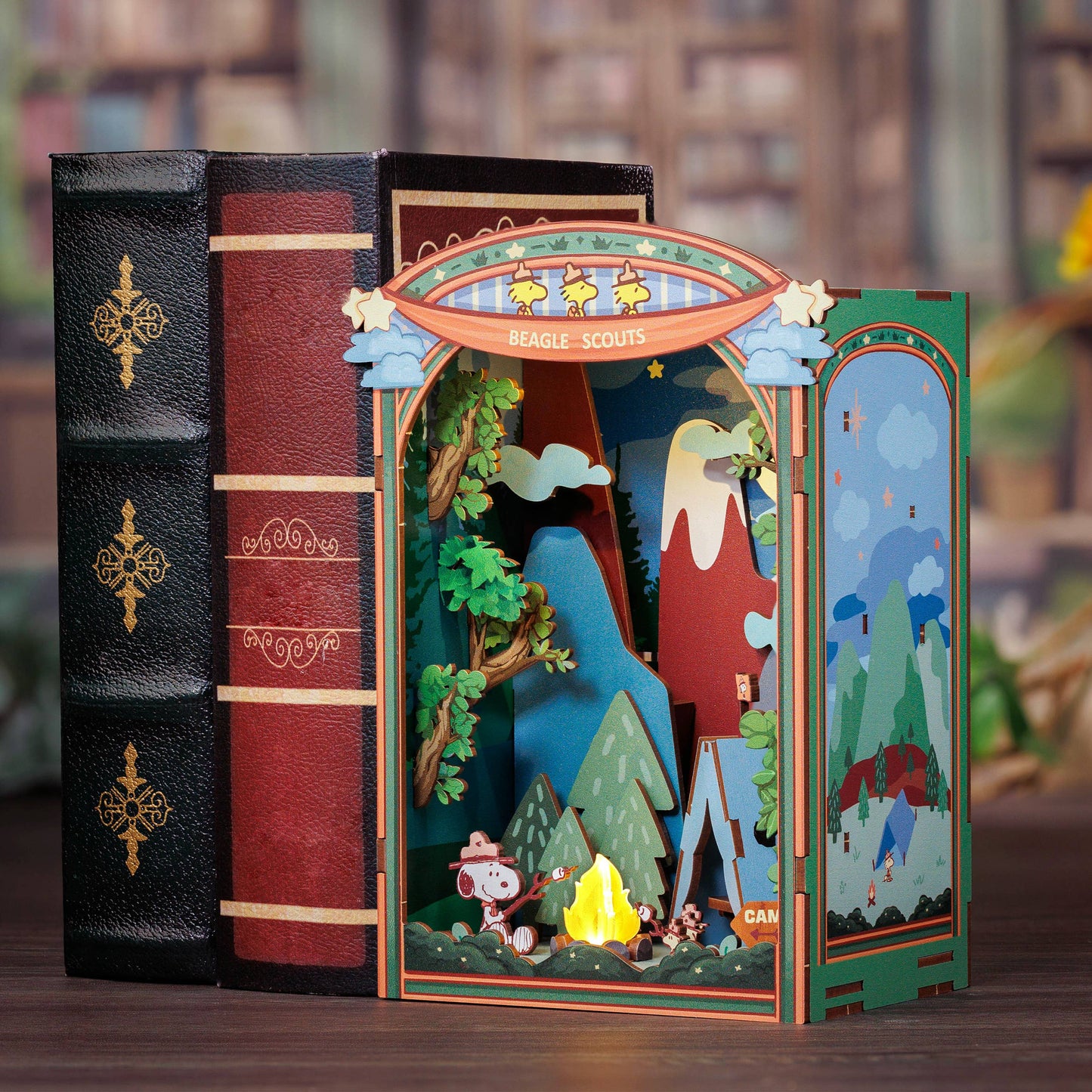 Peanuts Beagle Scouts - DIY Book Nook Kit