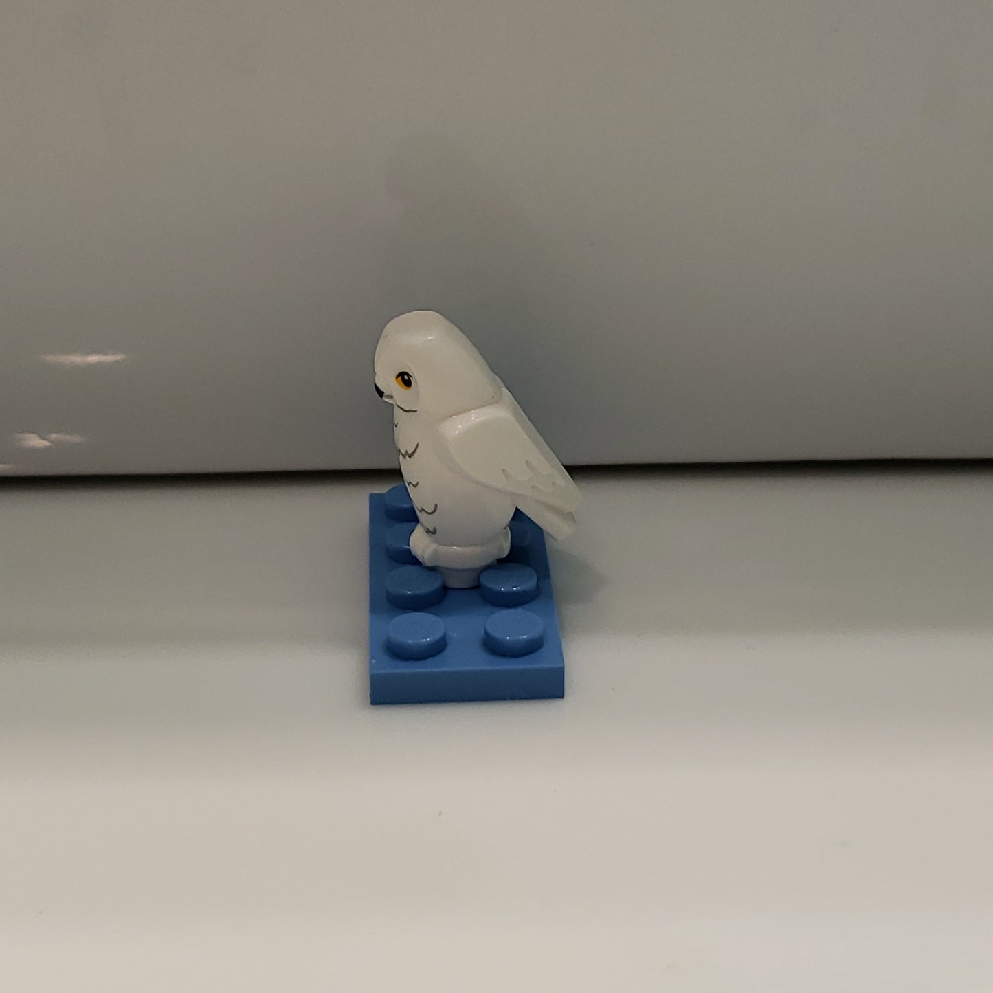 LEGO Harry Potter Holiday Hedwig Minifigure 76404