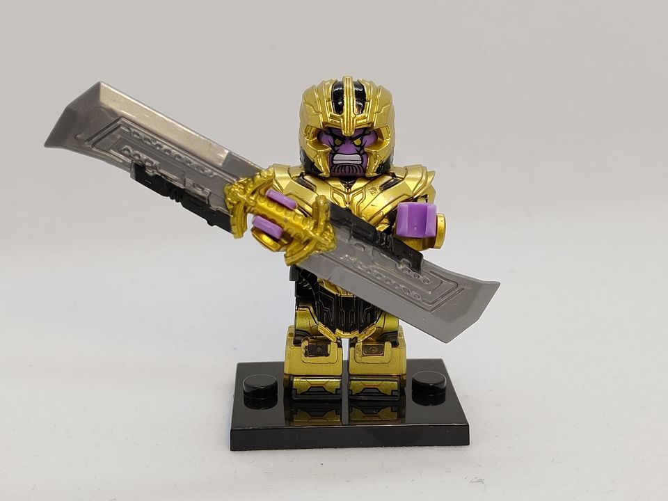 Lego Compatible THANOS w/ Double-Edged Sword Minifig