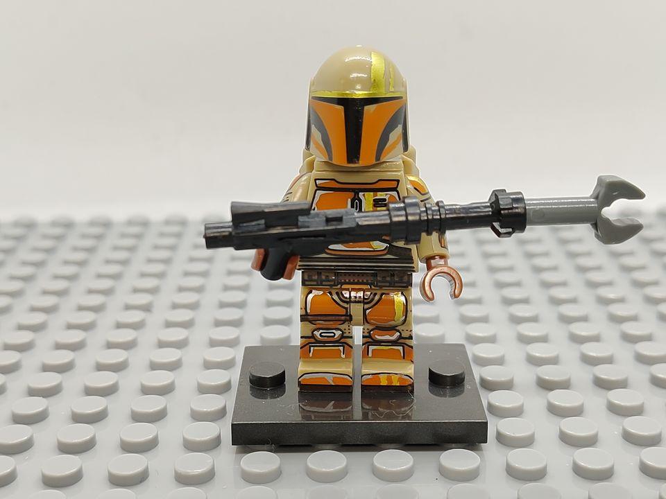Custom Lego Compatible Mandalorian Brown/Gold Minifig