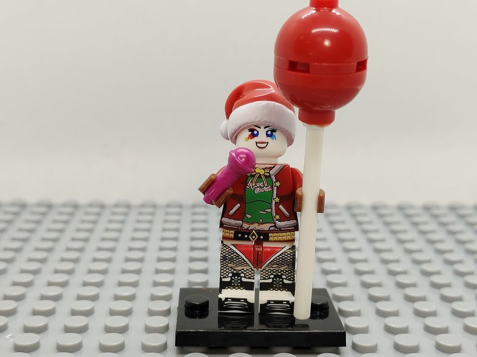 Custom Lego Compatible Holiday Harley Quinn Minifig