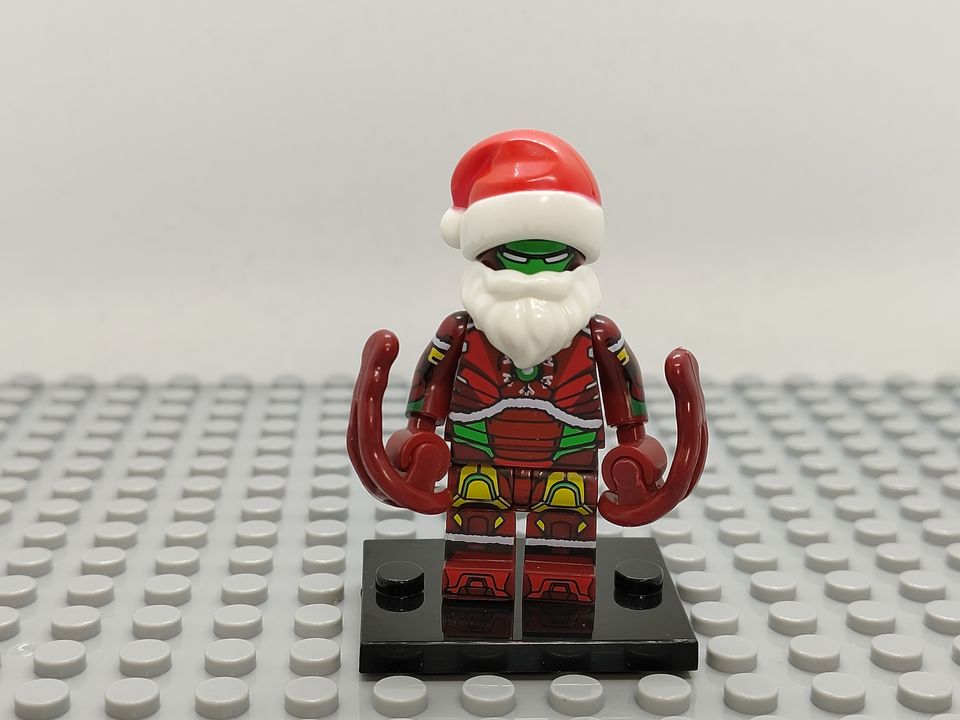 Custom Lego Compatible Holiday Ironman Minifig