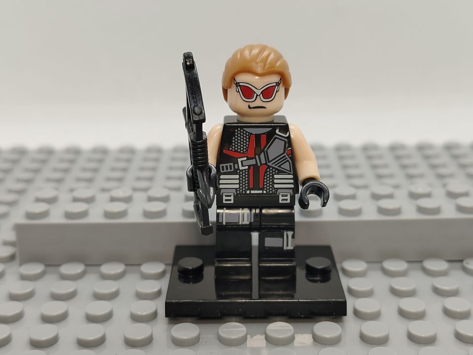 Custom Lego Compatible Hawkeye Minifig