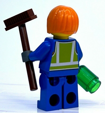 LEGO Shirley Keeper Minifigure 60303